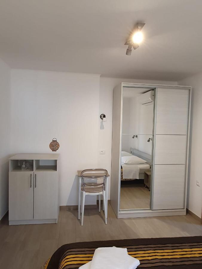 Apartman Mi Нерезине Экстерьер фото